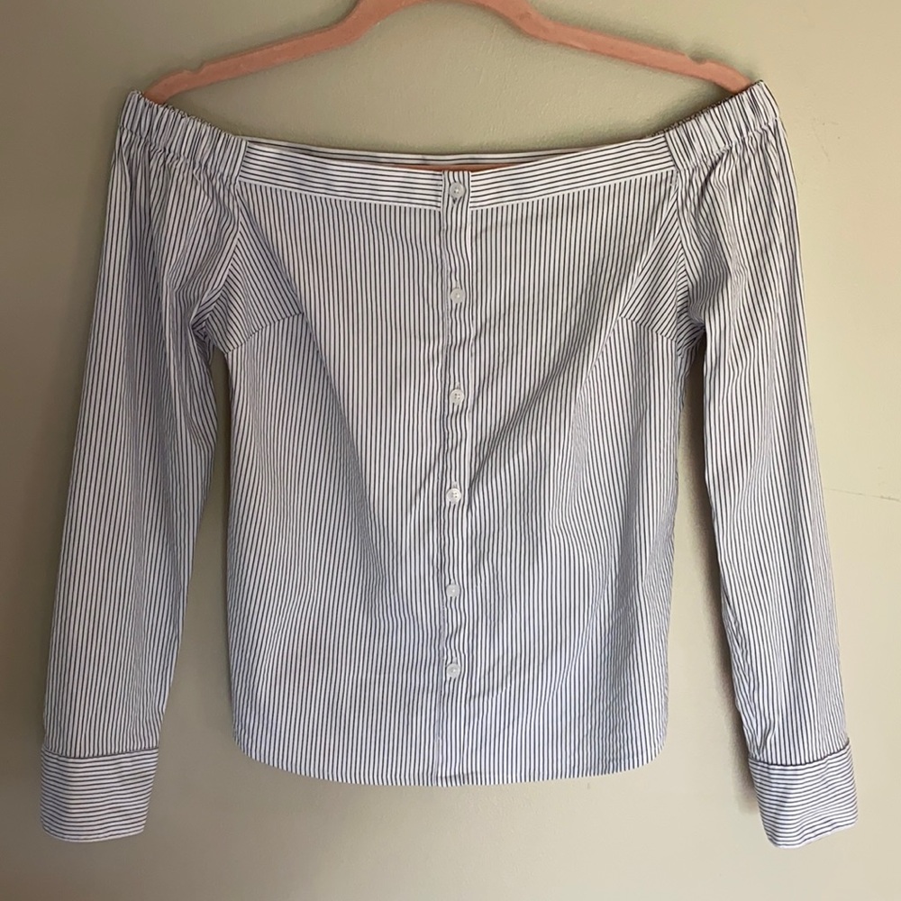 Express Striped Off The Shoulder Essential Shirt - XS